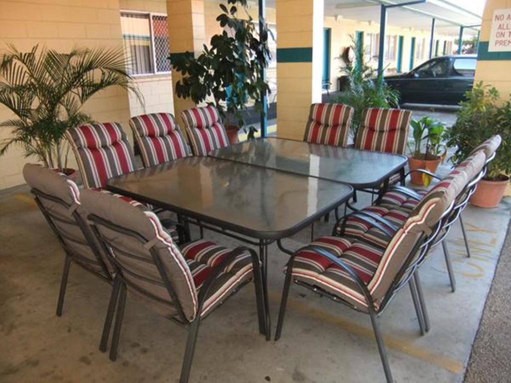 Cedar Lodge Motel Townsville Exterior foto